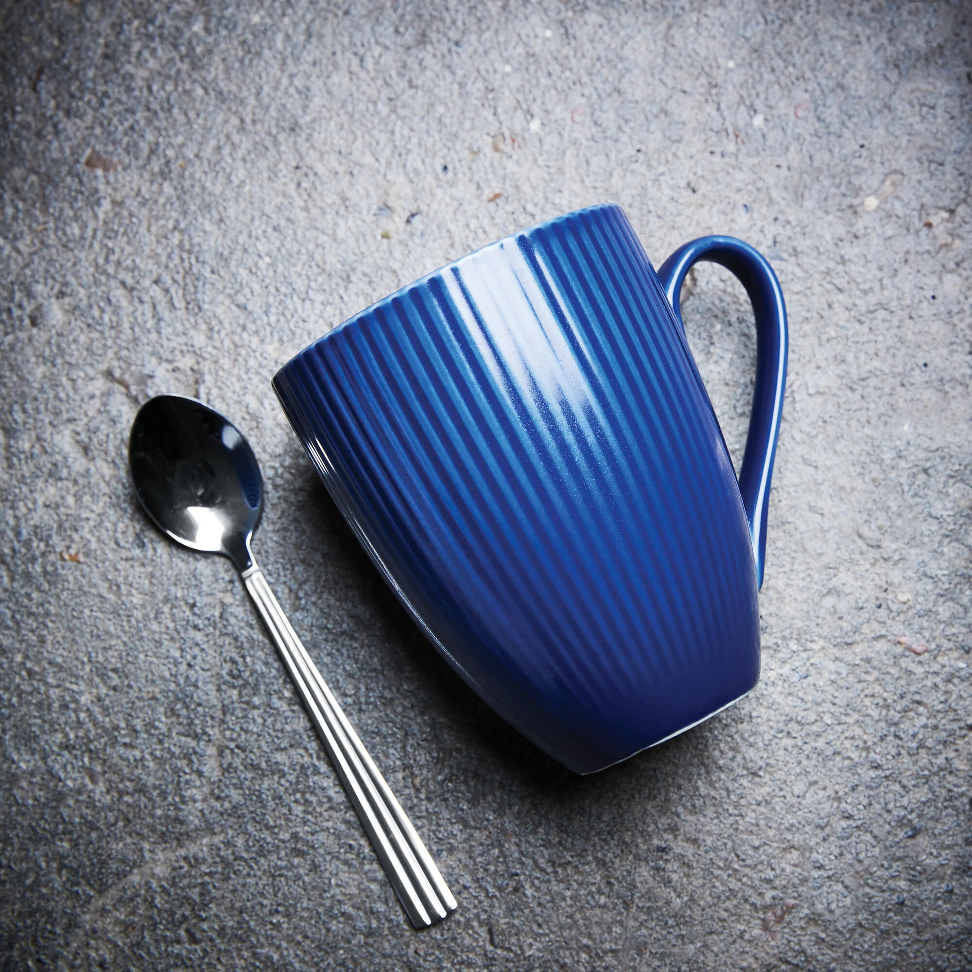 Groovy kaffeske | Blank Stål - Image 2